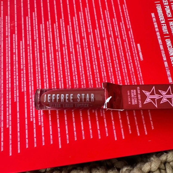 NIB Jeffree Star Limited Ed Velour Liquid Lipstick Cut Throat Love Full Sz 5.6ml - Picture 4 of 5